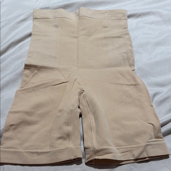 25SE. Shapermint Essentials All Day Every Day High-Waisted Shaper Shorts. NWOT - Picture 3 of 5
